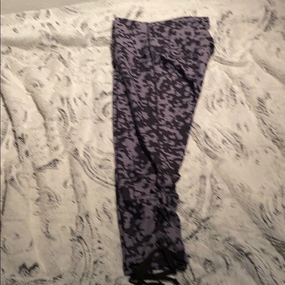 Anjali Capri legging - Picture 4 of 5